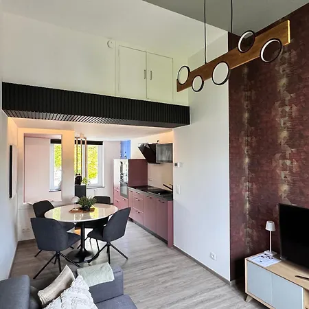 Le Dragon - Accueillant Apartment *